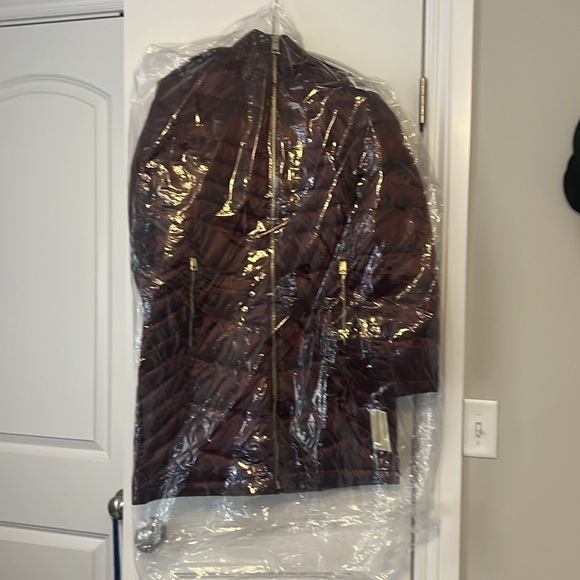 Michael Kors Chevron Puffer Down Coat Faux Fur Trim Removable Hood Ruby SM NWT - Picture 2 of 7